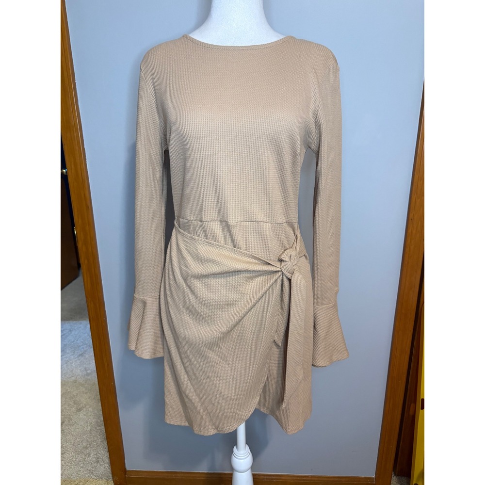 Hello Molly You for Me Beige Waffle Knit Wrap Mini Dress Bell Sleeve US 6/M NEW - Picture 2 of 12